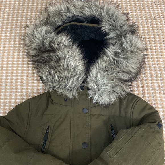 BCBG Army Green Mid Length Winter Coat - Picture 4 of 6